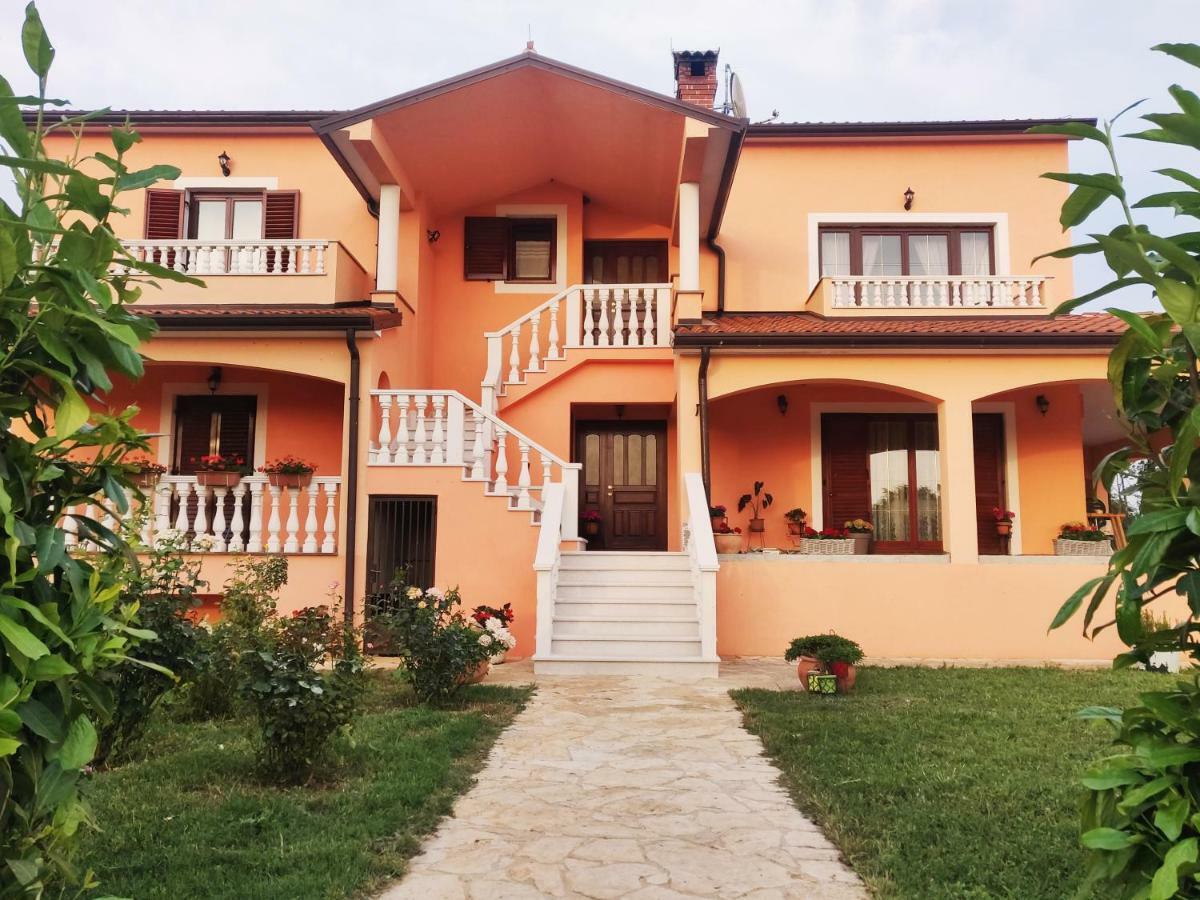Apartment Sole Umag Kültér fotó