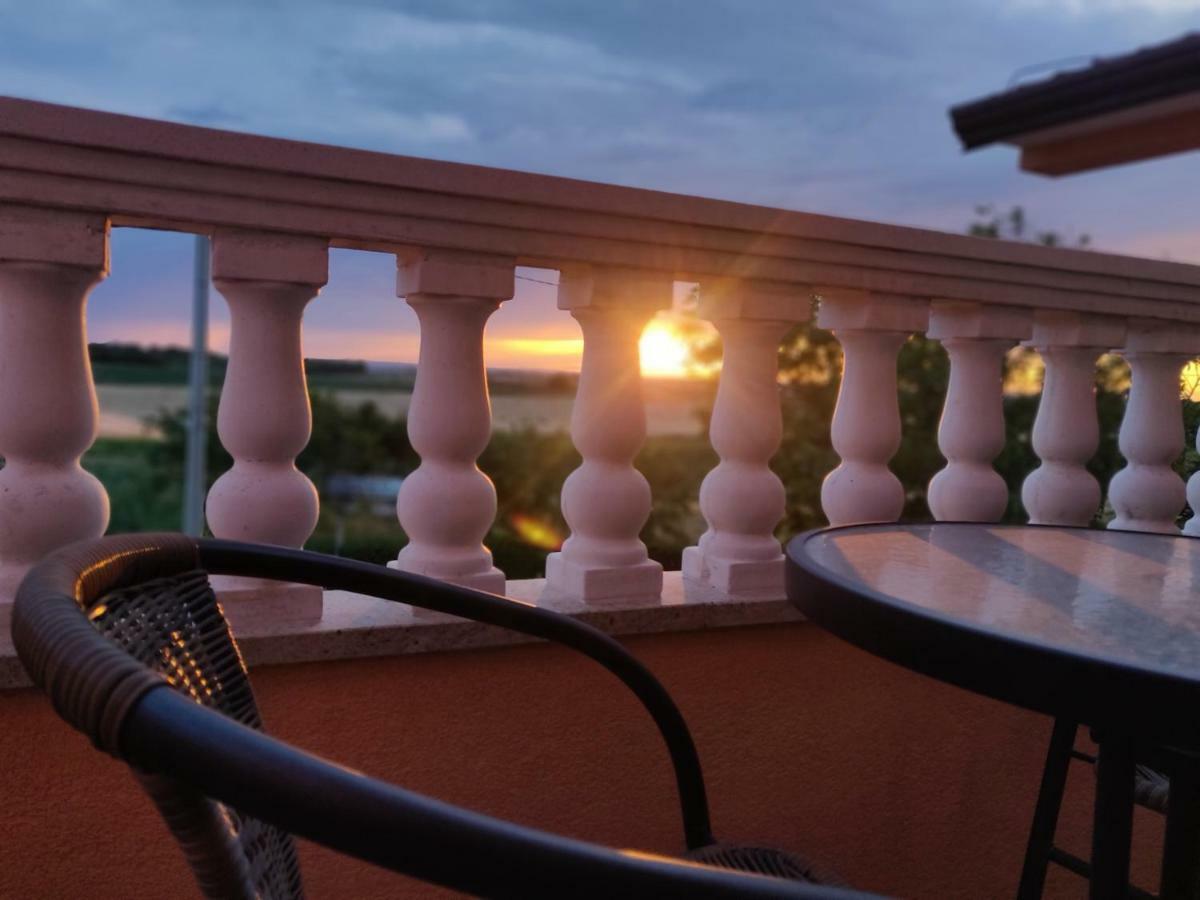 Apartment Sole Umag Kültér fotó